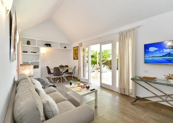 Melocotones 49 By Villagrancanaria *